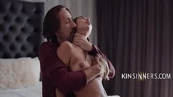Afspelen Magere tiener stiefdochter kwam vast te zitten in vaders leugens - gianna dior