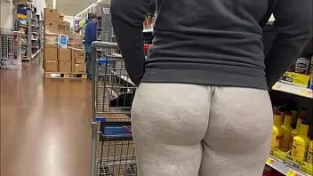 Reproducir Mamá botín gigante va de compras a walmart con un pene profundo