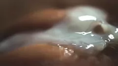 Reproduzir Pussy quente e peluda foda -se com um final de gozada