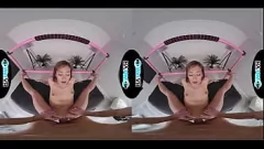 Putar Pengalaman porno VR yang ekstrem dari Sophia Sartur
