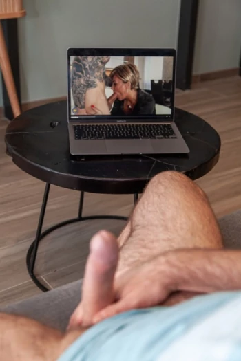 Gwiazda porno Doryann Marguet