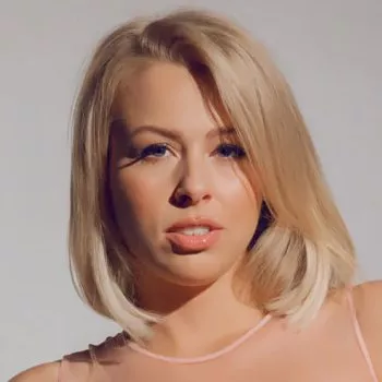 Gwiazda porno Zoey Monroe